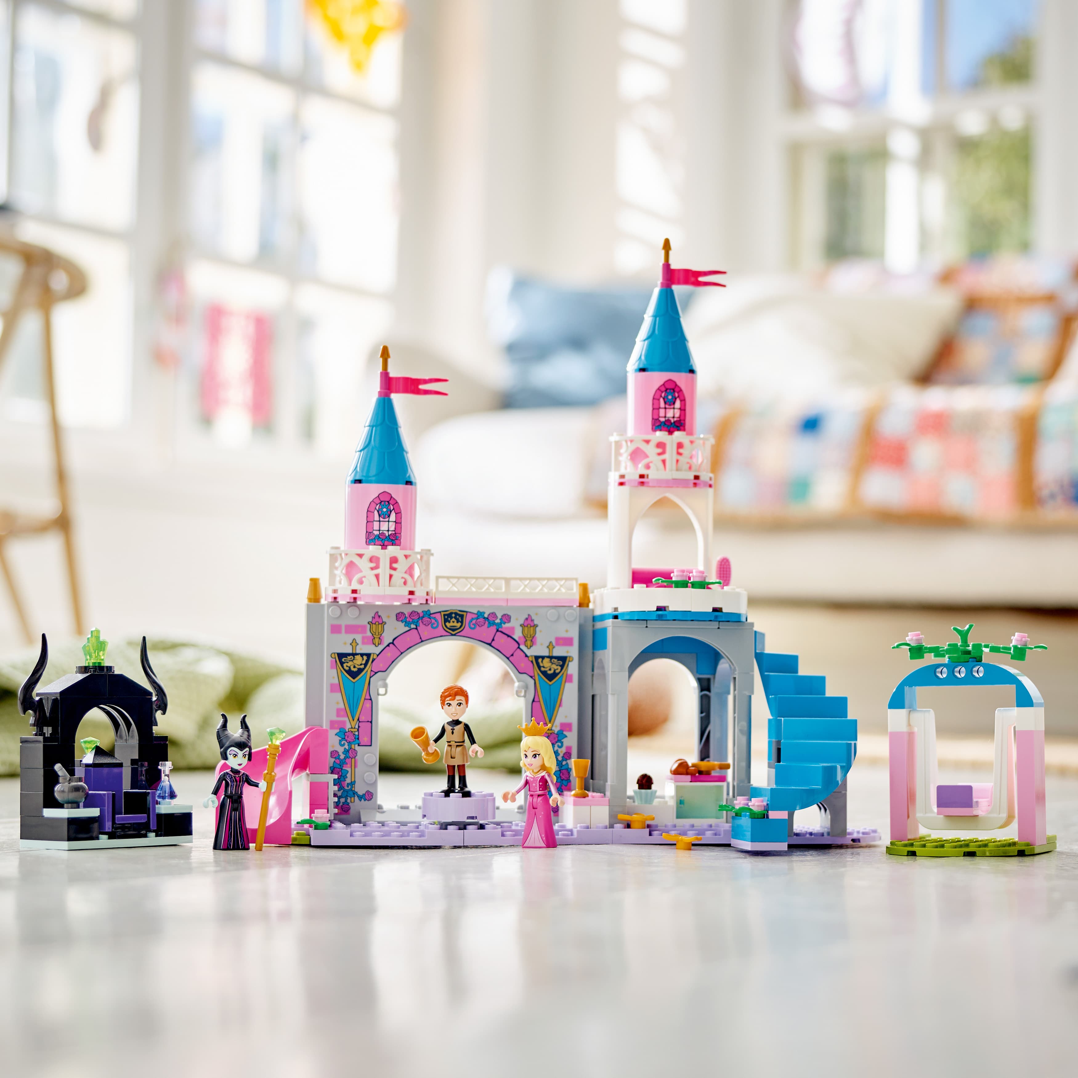 43211 Aurora's Castle