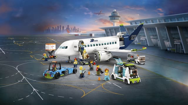 60367 Passenger Airplane V29