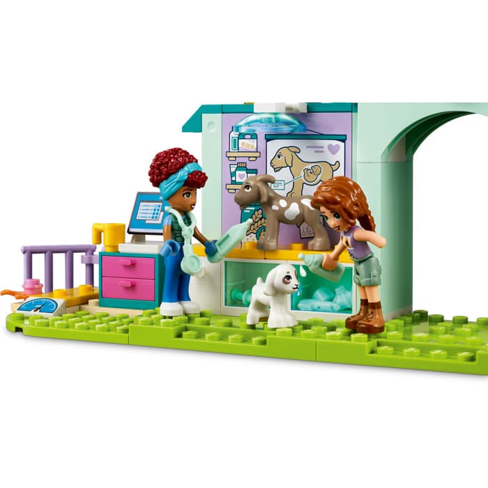 42632 Farm Animal Vet Clinic E2