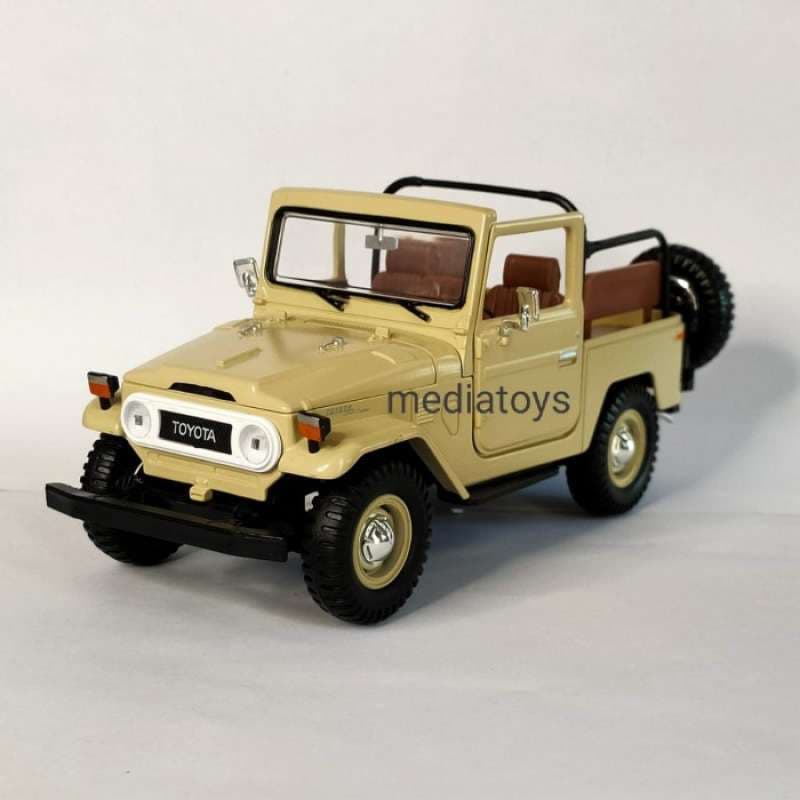GK 2421 R/C 1:24 TOYOTA LAND CRUISER