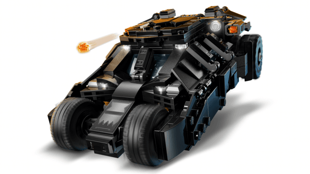 76303 Batman™ Tumbler vs. Two-Face.. V29