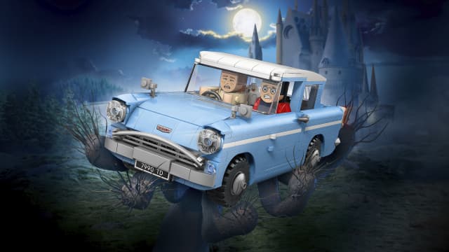 76470 Enchanted Flying Ford Anglia#