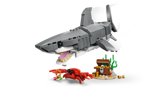 31381 Fierce Shark with a Treasure.. V29