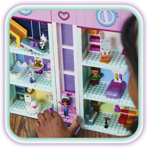 10788 Gabby's Dollhouse V29 4