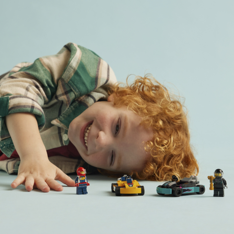 60400 Go-Karts and Race Drivers V29 3