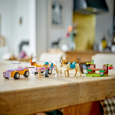 42634 Horse and Pony Trailer V29 3