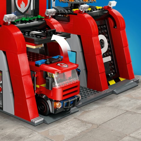 60414 Fire Station with Fire Truck V29 4
