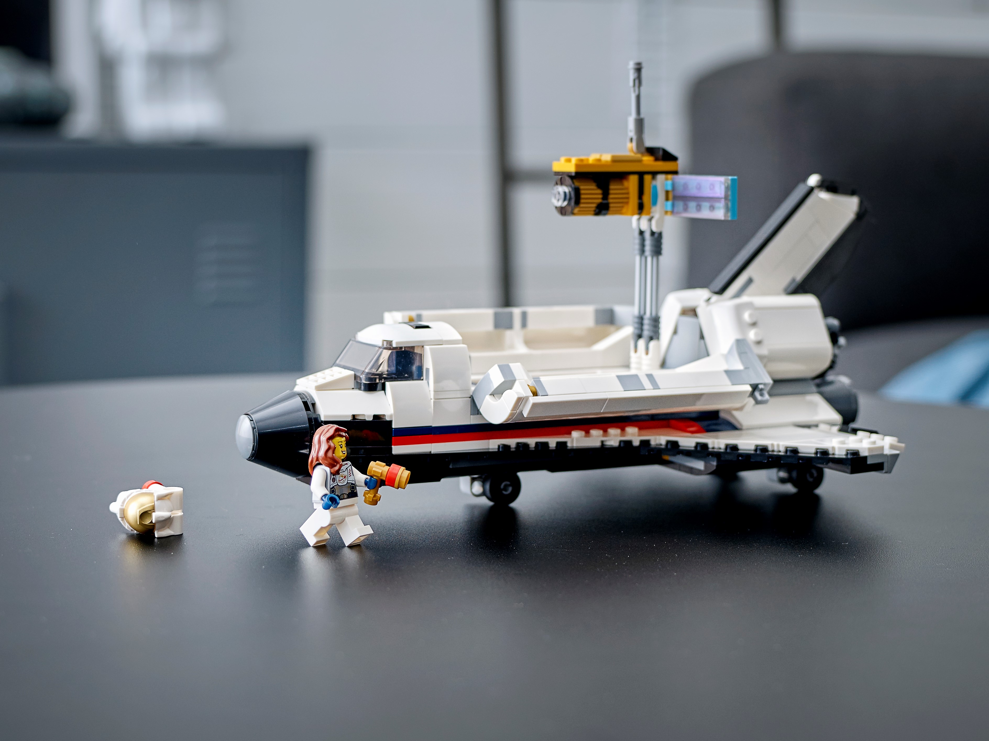 10422 3in1 Space Shuttle Adventure F8 2