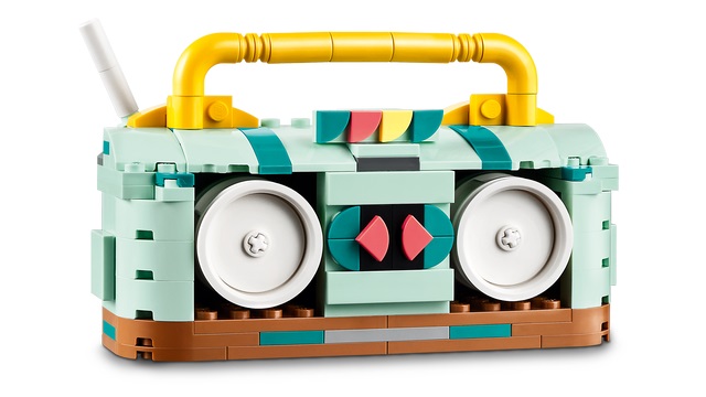 31148 Retro Roller Skate V29 2