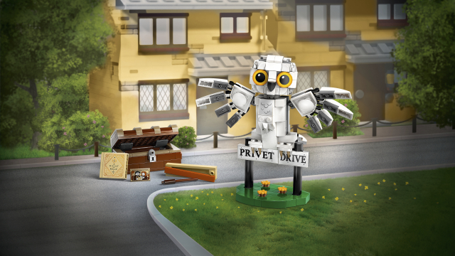 76425 Hedwig™ at 4 Privet Drive V29 1