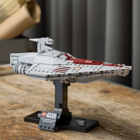 75404 Acclamator-Class Assault Ship™ V29 4