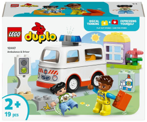 10447 Ambulance & Driver V29 1