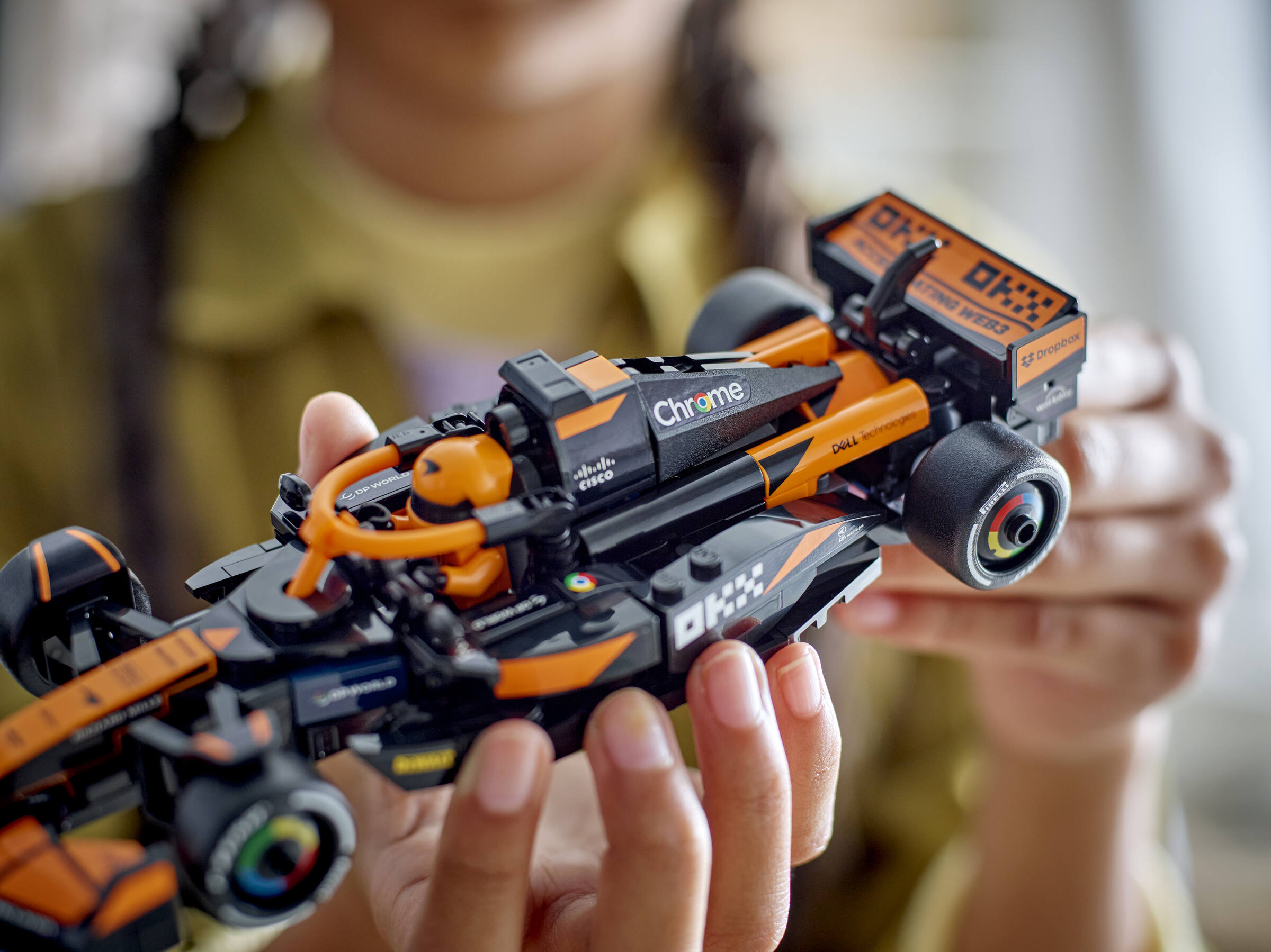 77251 McLaren F1® Team MCL38 Race.. V29 3