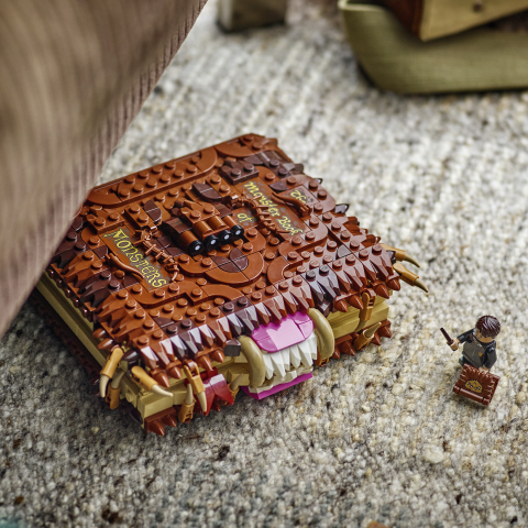 76449 Chomping Monster Book of Mon.. V29 3