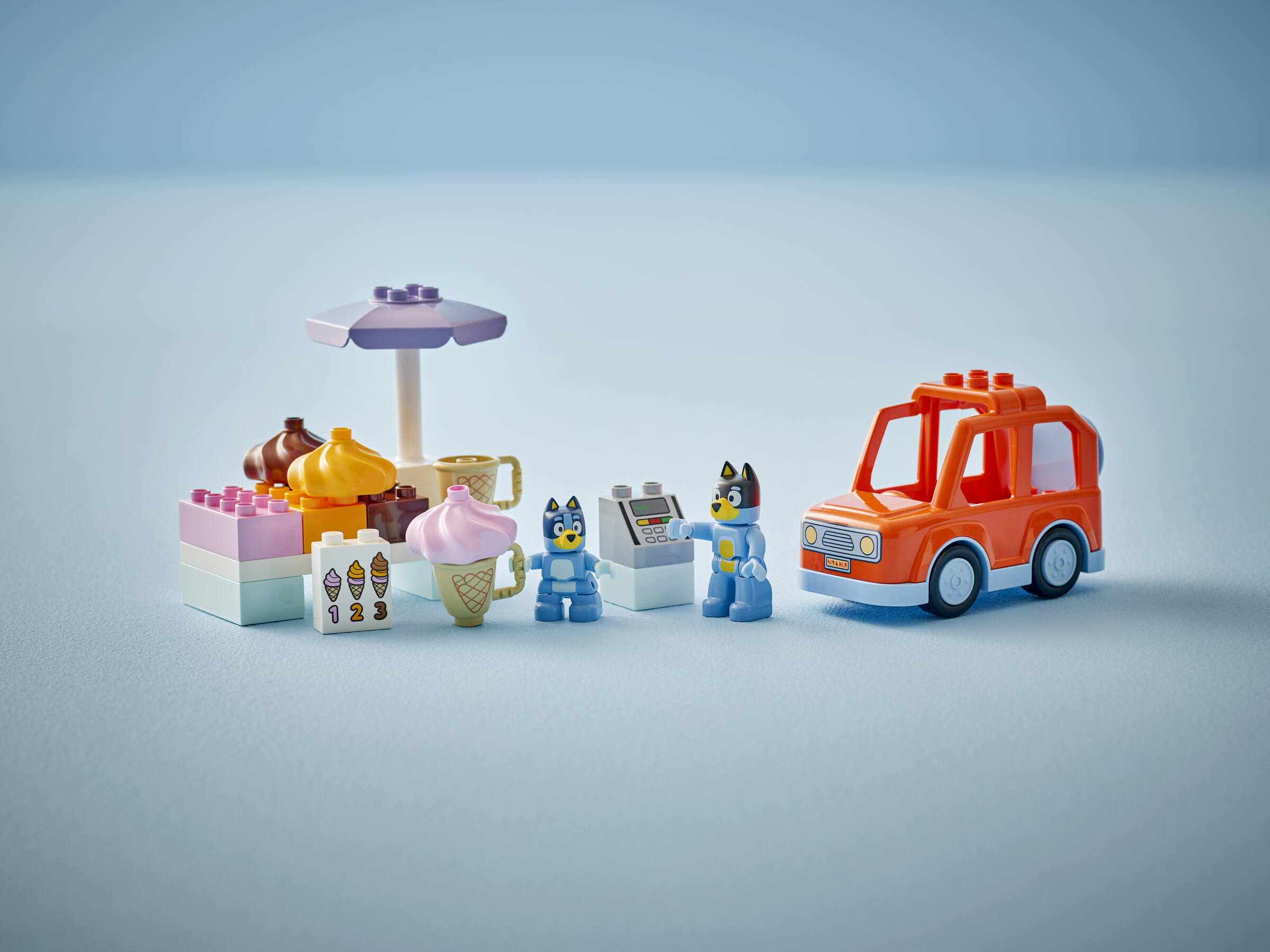 10458 Ice Cream Trip with Bluey V29 2