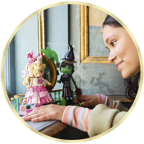 75682 Elphaba & Glinda Figures V29 2