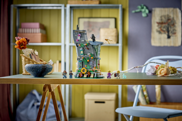 76467 Luna Lovegood's House 3