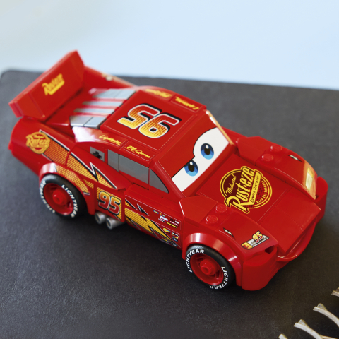 77255 Lightning McQueen V29 4