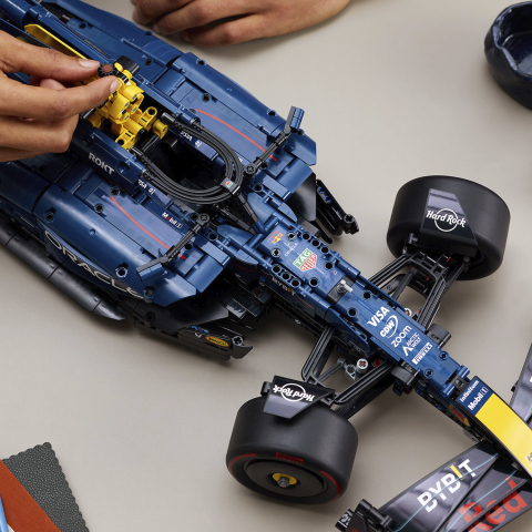 42206 Oracle Red Bull Racing RB20.. V29 3