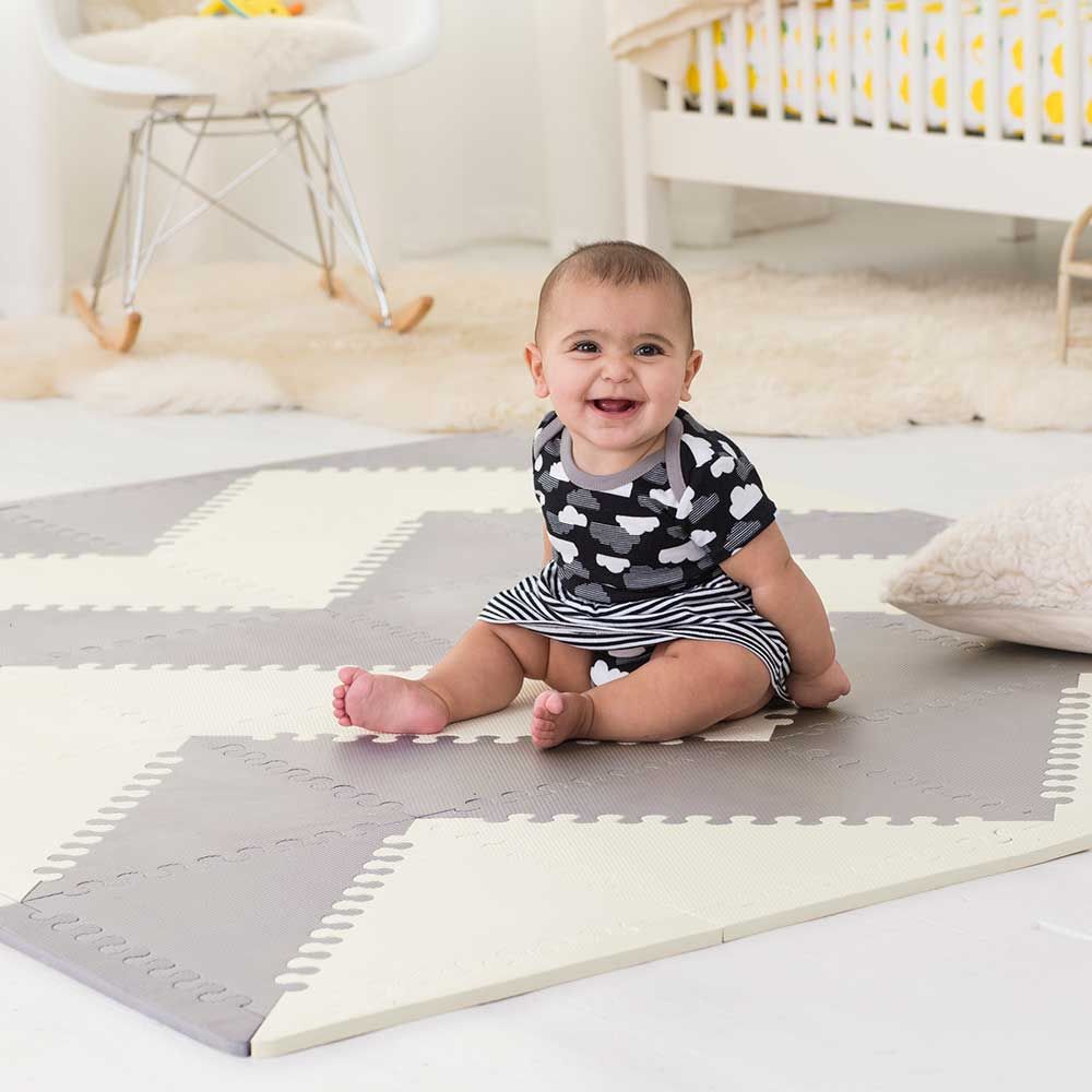 9N400110 Playspot Grey and cream 3